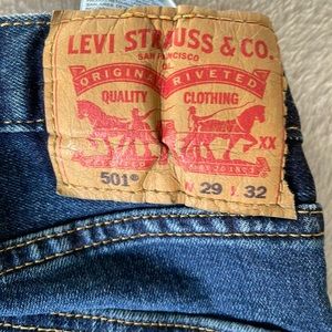 Levi jeans, 501s